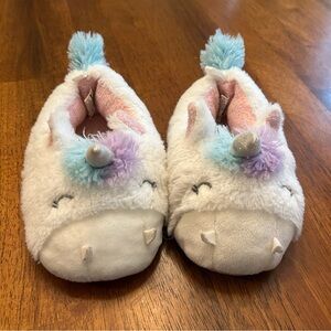 Unicorn Slippers | Toddler Girl Size 7/8 | Carter’s🦄